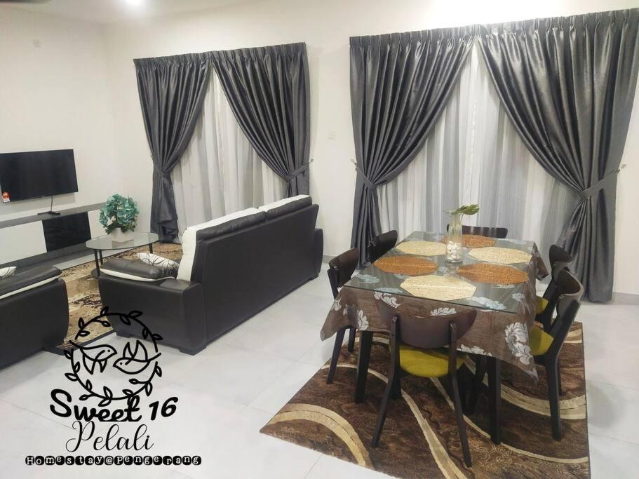Sweet 16 Pelali Homestay Pengerang Esterno foto