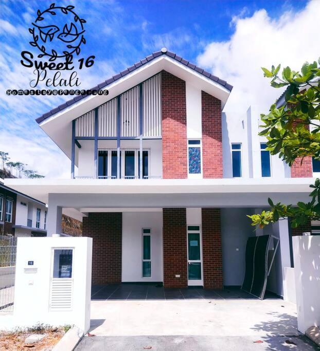 Sweet 16 Pelali Homestay Pengerang Esterno foto