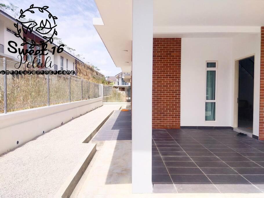 Sweet 16 Pelali Homestay Pengerang Esterno foto