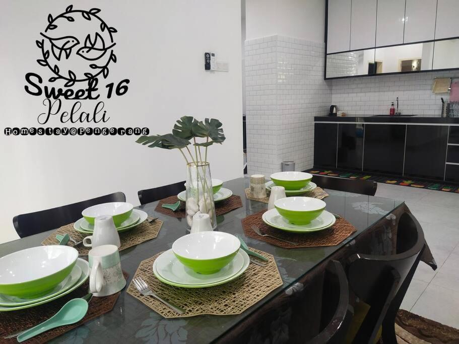 Sweet 16 Pelali Homestay Pengerang Esterno foto
